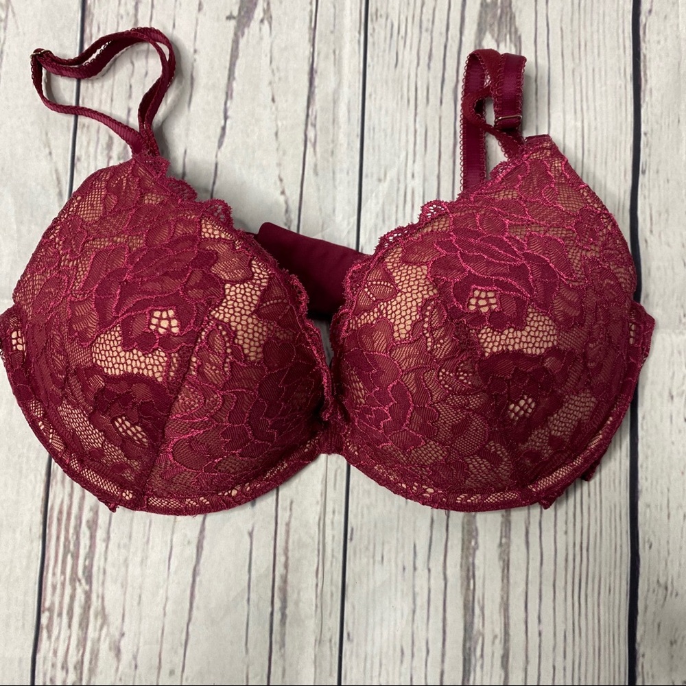 Victoria’s Secret Very Sexy push up